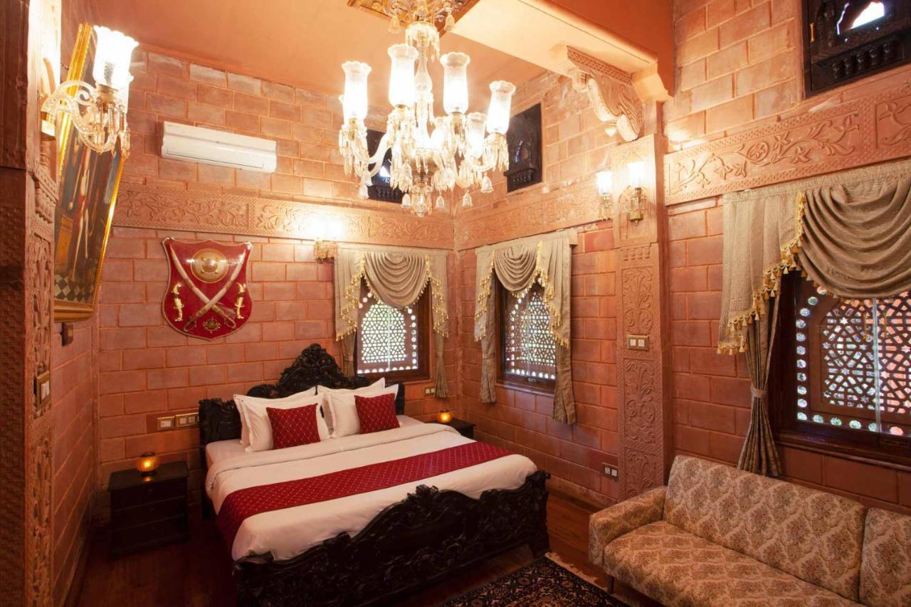 Stayvista At Pink Palace Rajasthani Decor Ooty Exterior photo